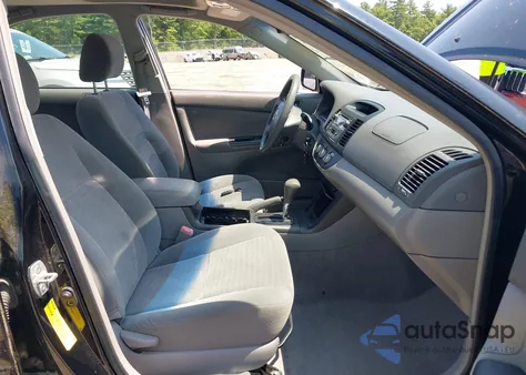 2005 Toyota Camry Le/Xle/Se из США, поврежденный, VIN 4T1BE30KX5U099421